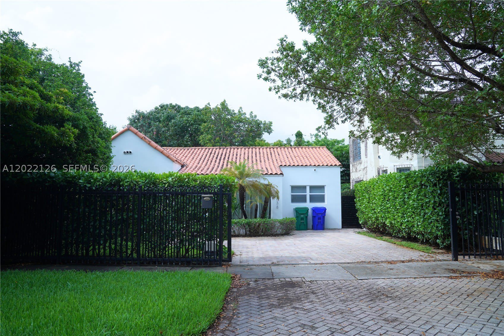 2338 SW 11th St – photo 2