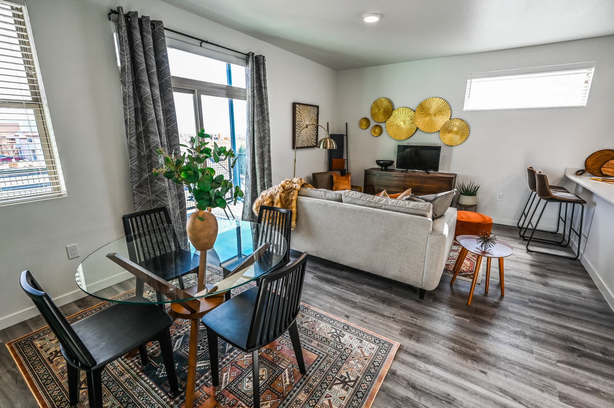Camino Real Apartments – photo 3