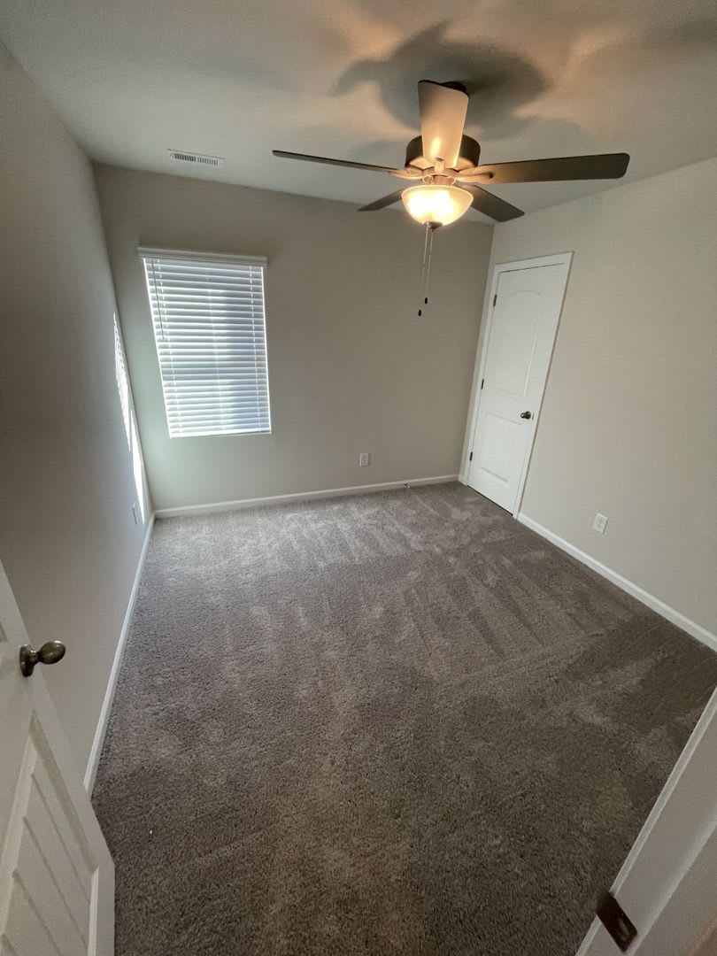 3 Bd 2.5 Ba Townhouse – photo 4