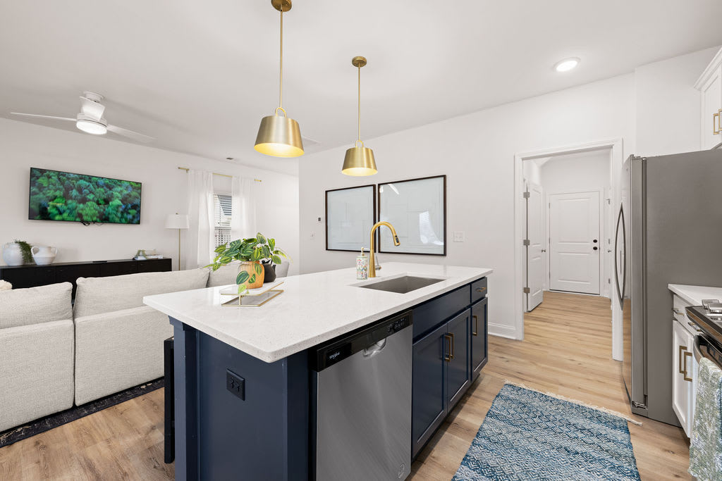 Oak Lake Townhomes – photo 3