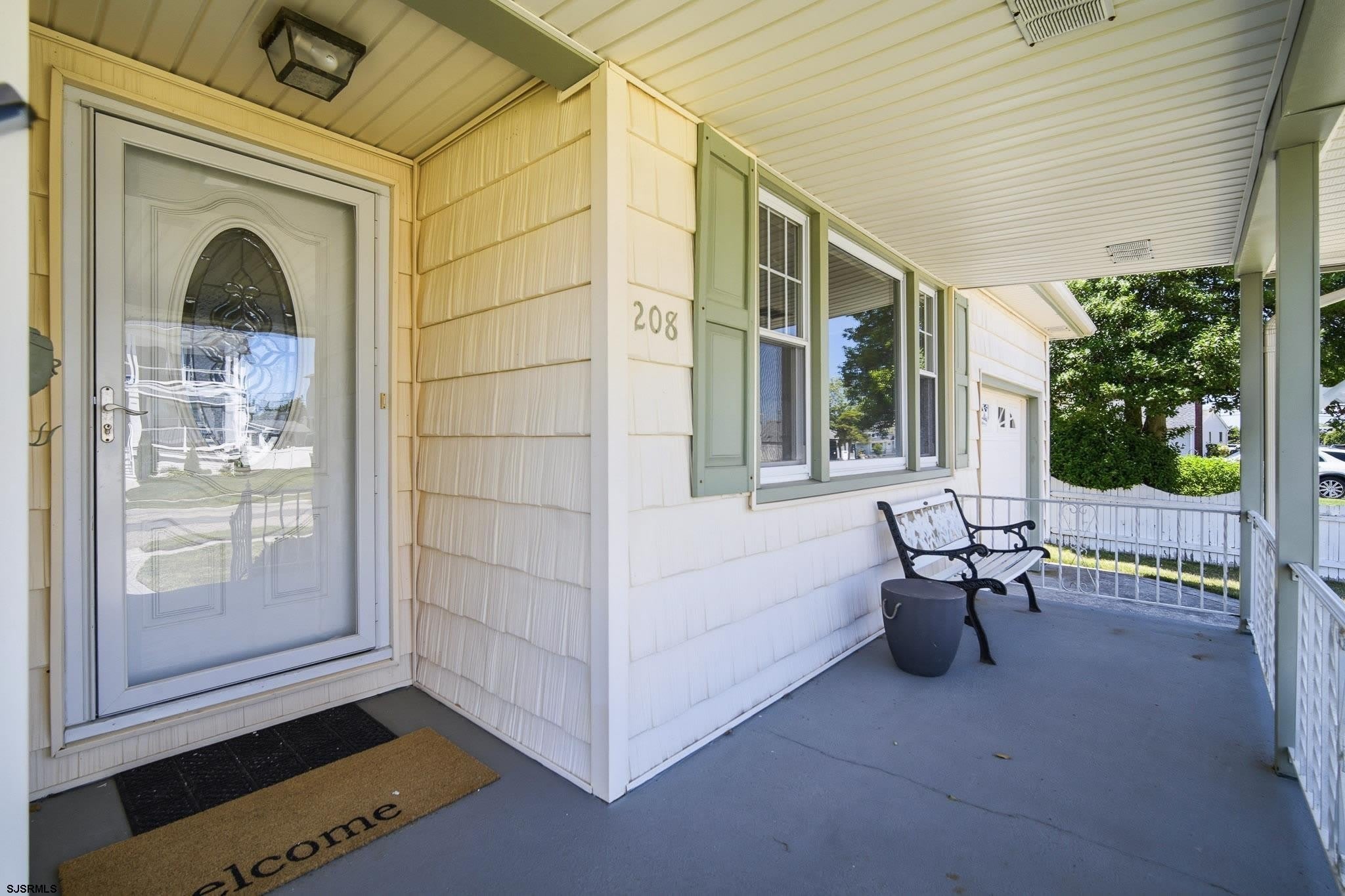 208 20TH – photo 2