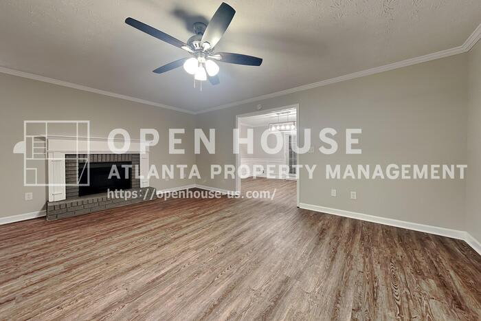 2245 Huntington Drive – photo 3