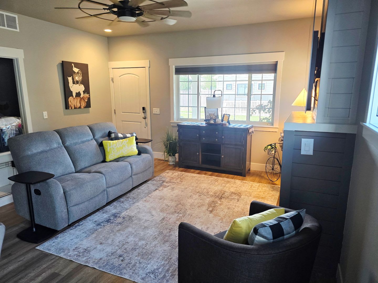 Stunning 2 Bed, 2 Bath Home in Josephine Crossing – photo 2