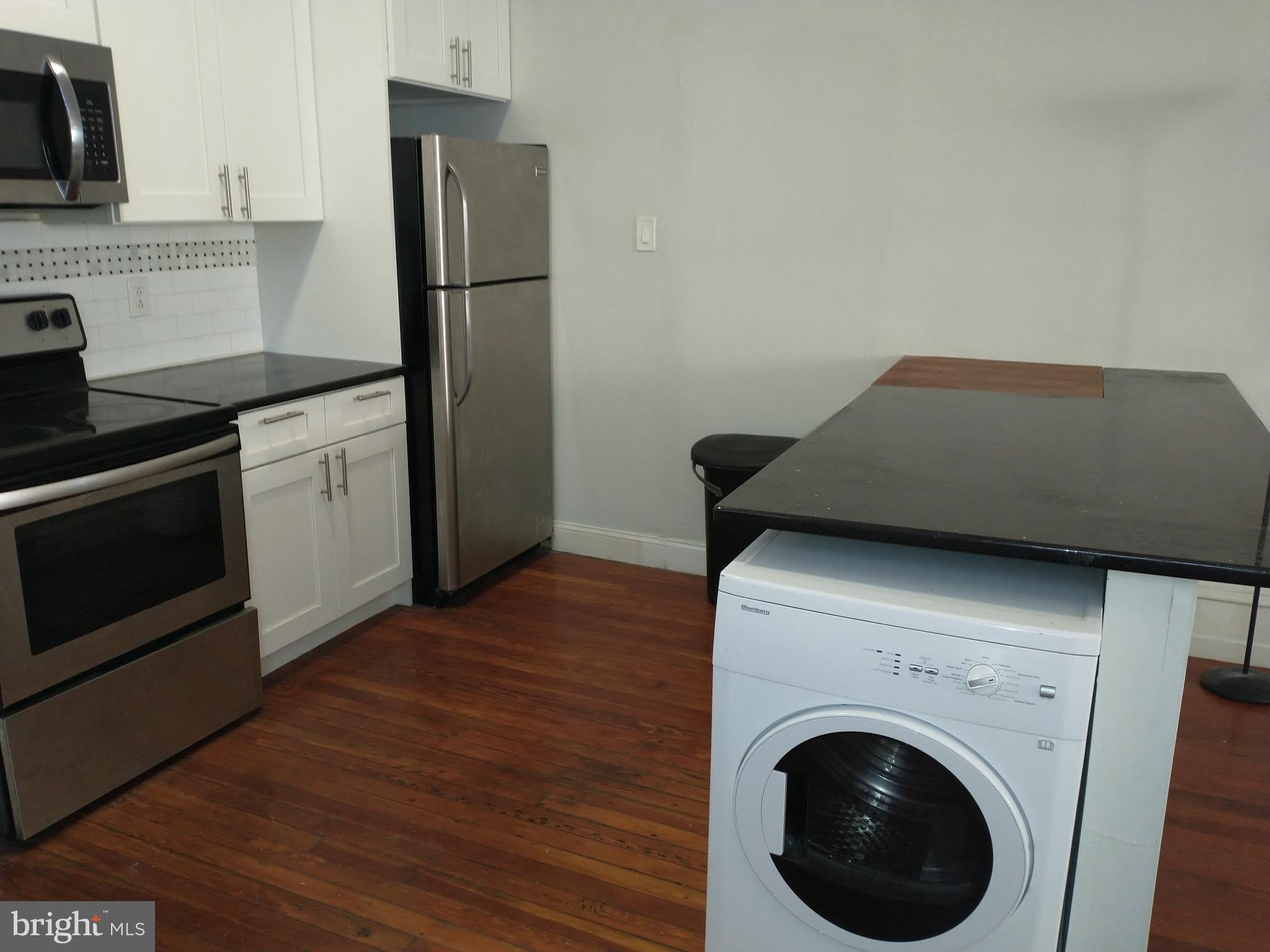 6845 GERMANTOWN Avenue – photo 5