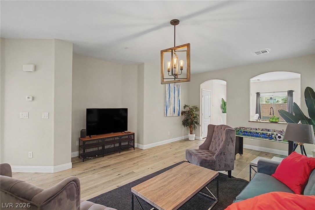 8136 Memory Lake Avenue – photo 4
