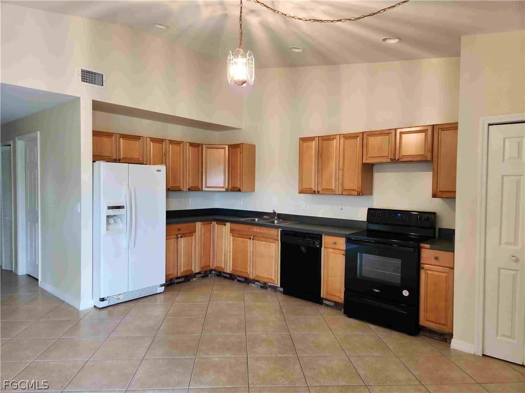 2120 Snead Drive – photo 5