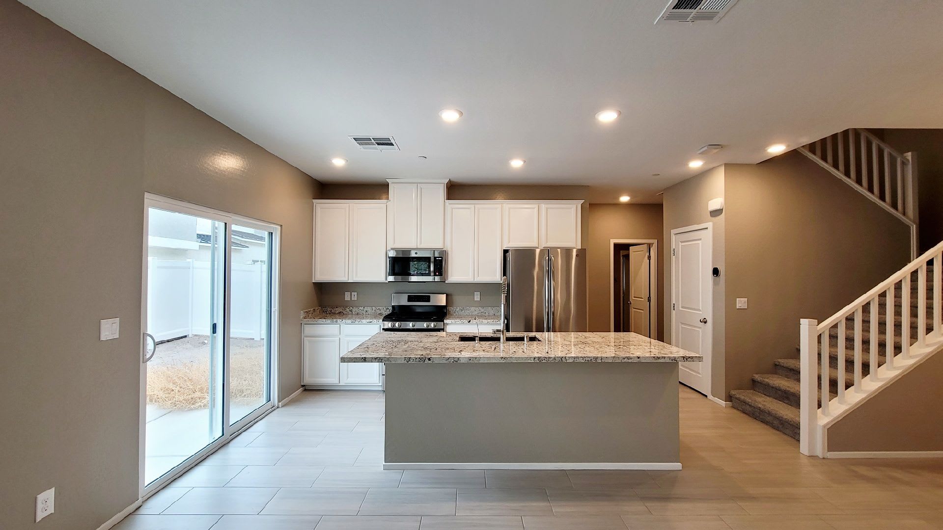 544 Teovani St #916 – photo 3
