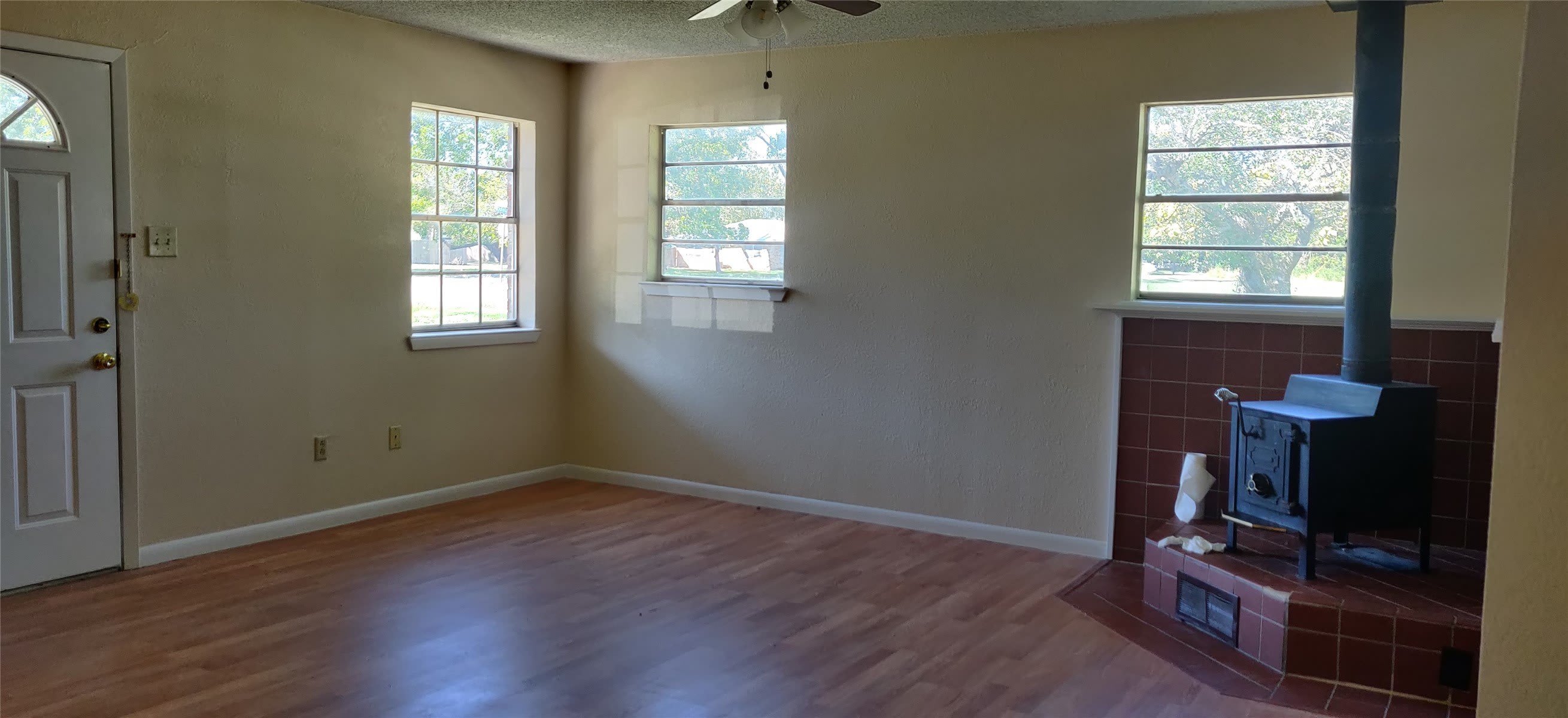 101 S Quinlan Street – photo 4