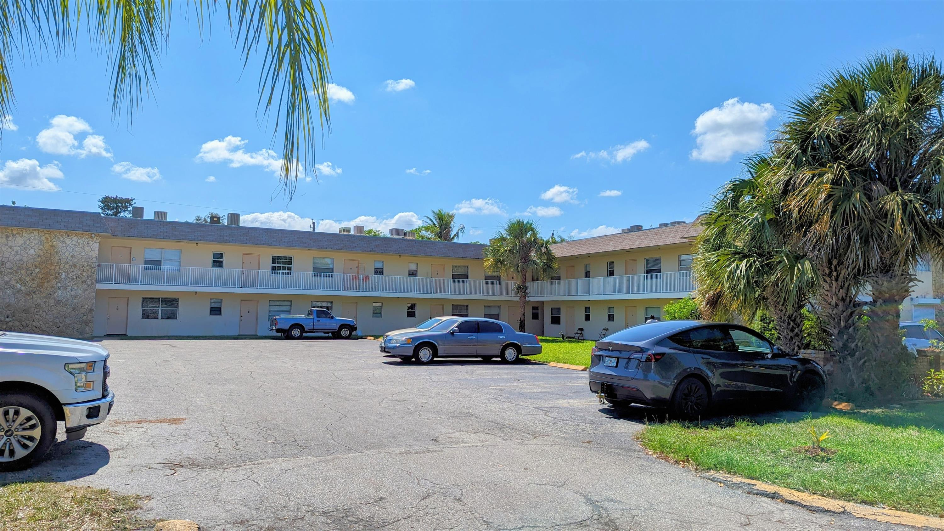 2301 Southeast 4th Street – photo 2