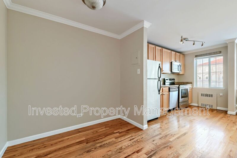 1450 Albion St – photo 5