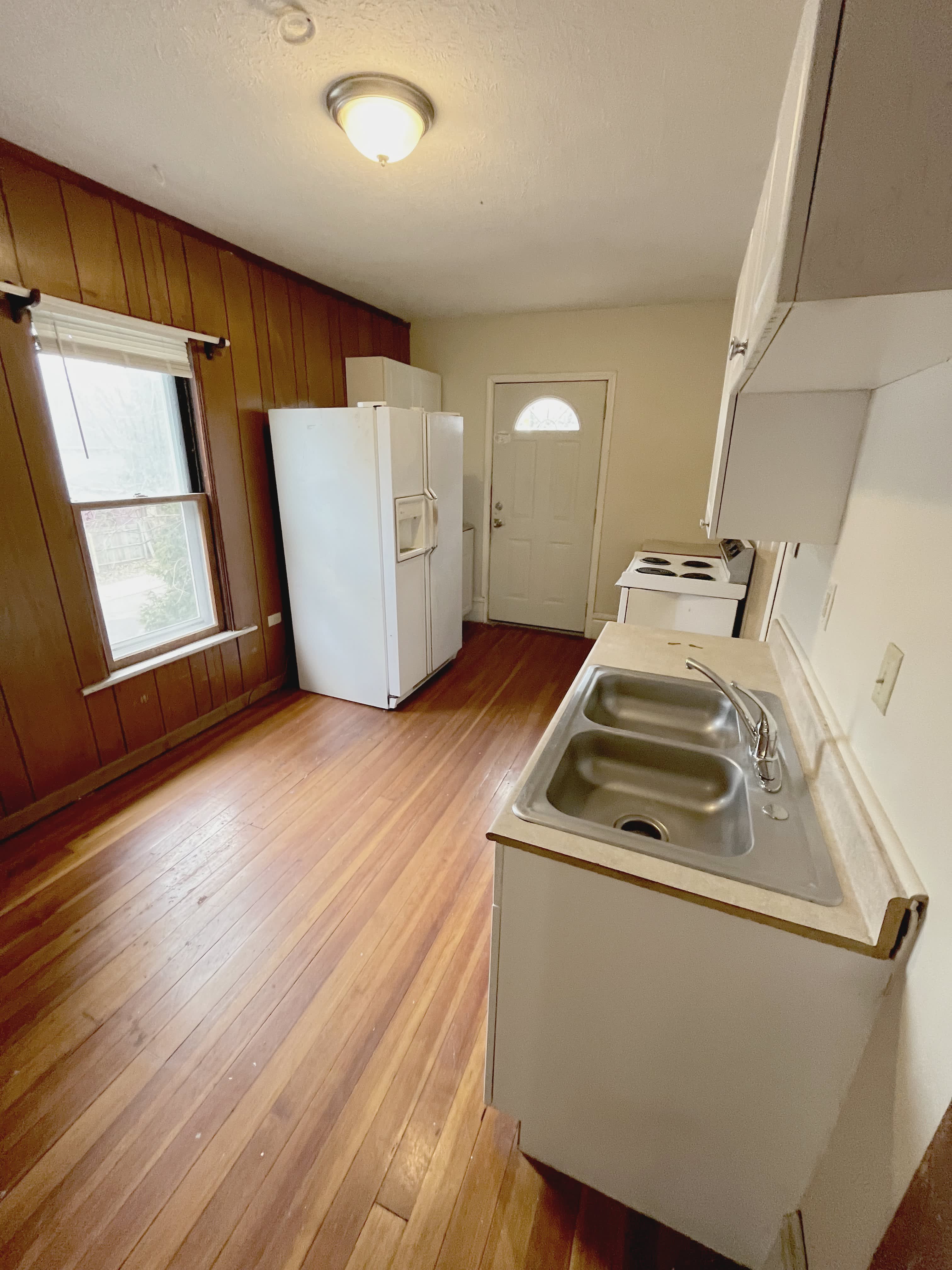 34 Grand Ave – photo 2
