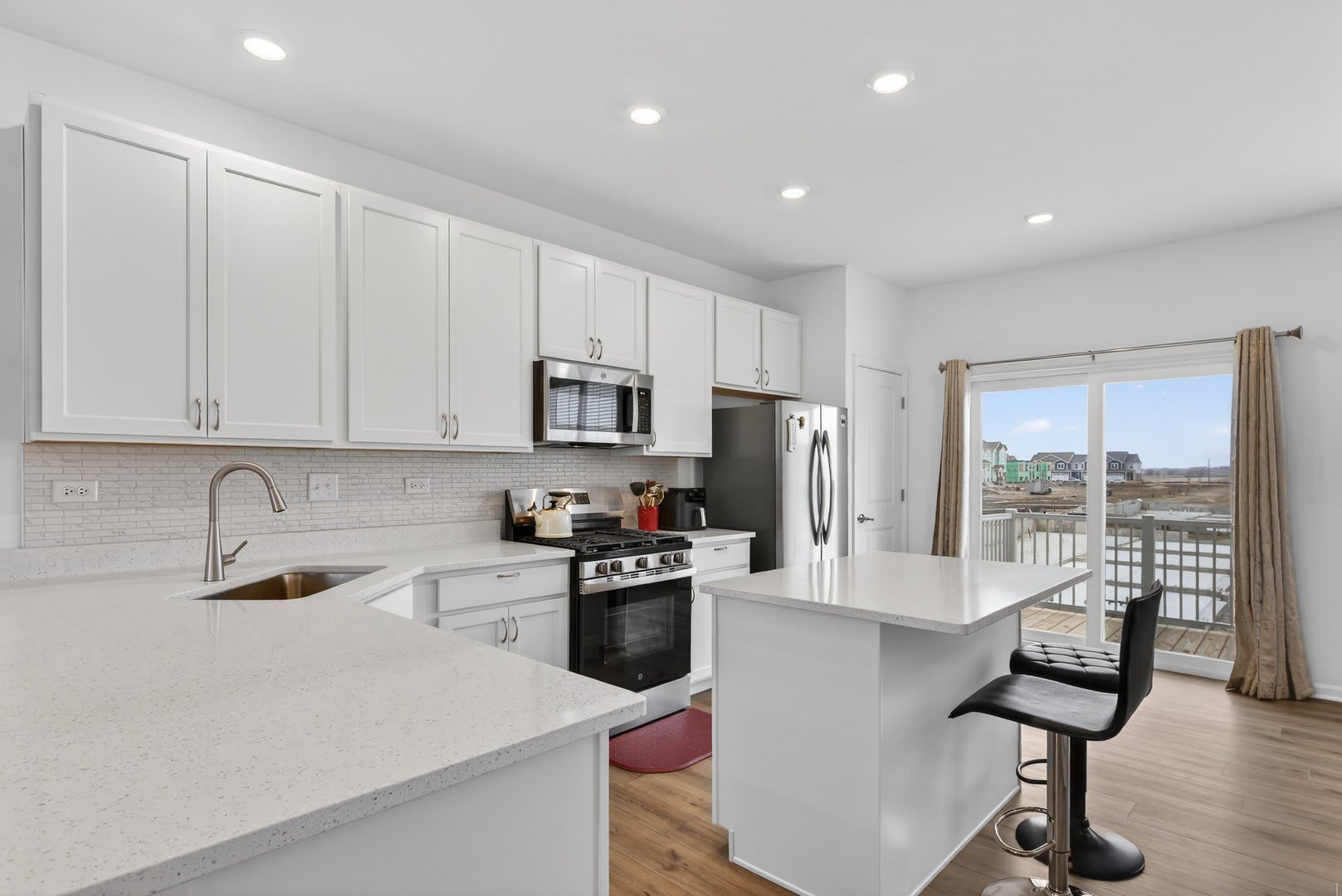 25631 W Wakefield Drive – photo 5