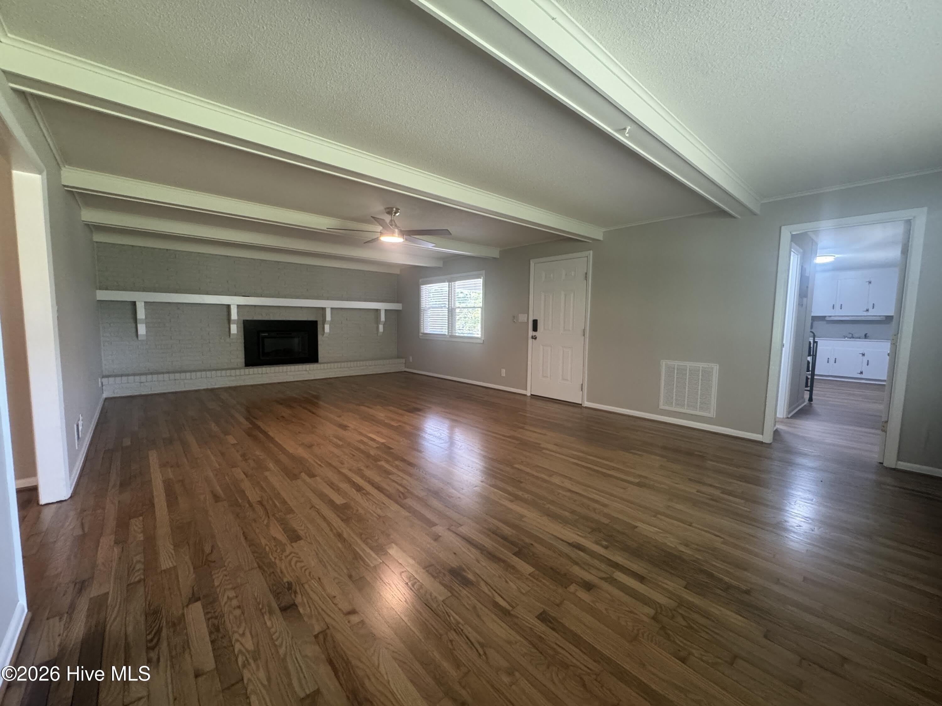 2006 N Kerr Avenue – photo 4