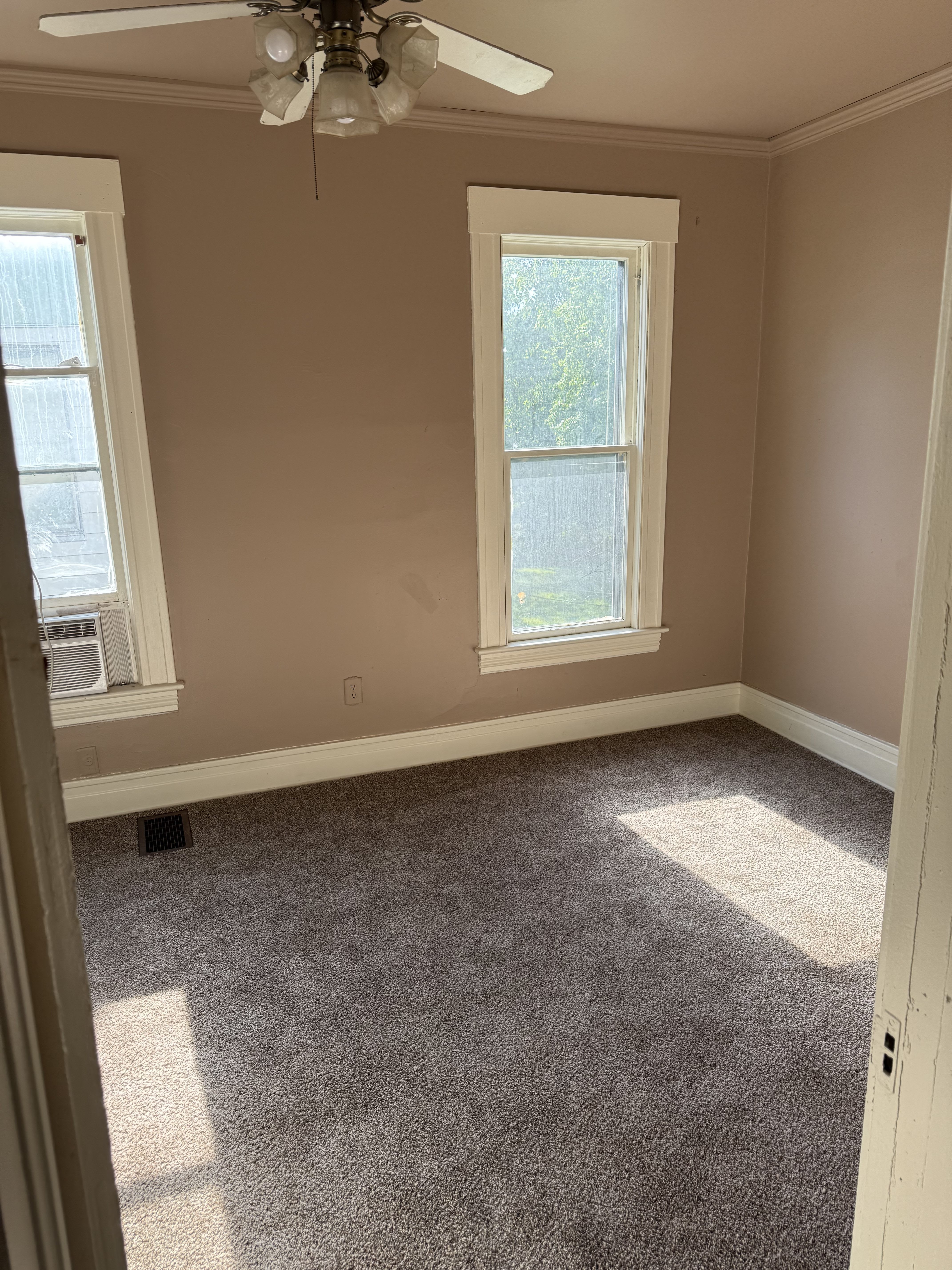 848 West William Street – photo 4