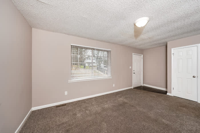1333 Turf Drive – photo 3