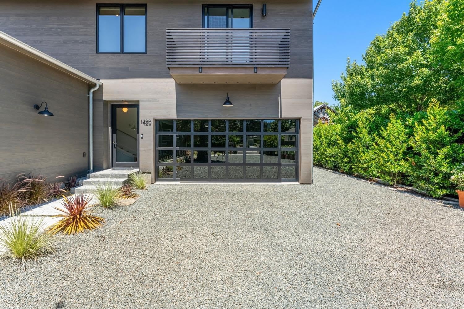 1420 Allyn Avenue – photo 2