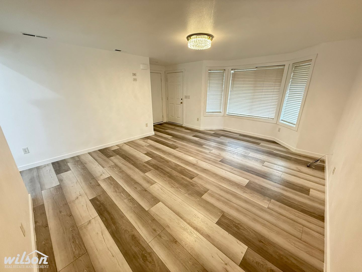 Home with a Two-Car Garage – photo 2