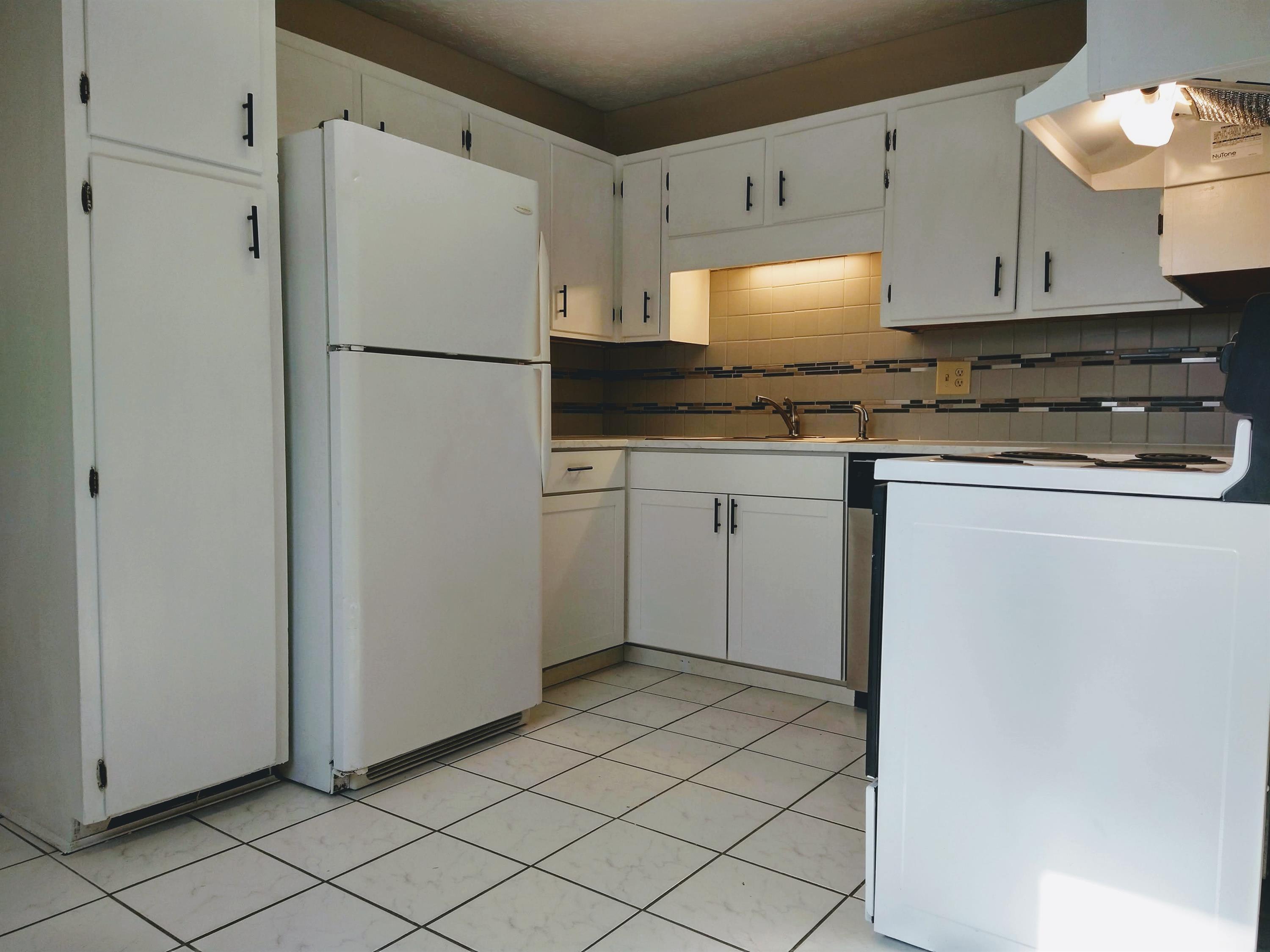 147 Amanda Court – photo 4
