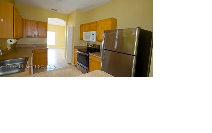 8720 97Th Ave – photo 4