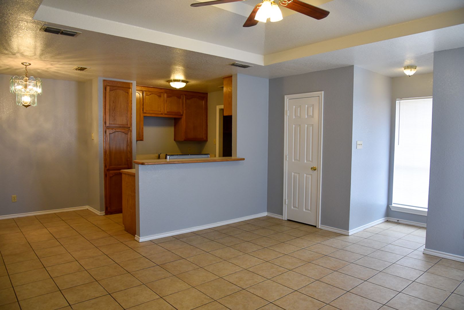 Spacious 3 Bedroom 2 Bath duplex Decatur TX – photo 3