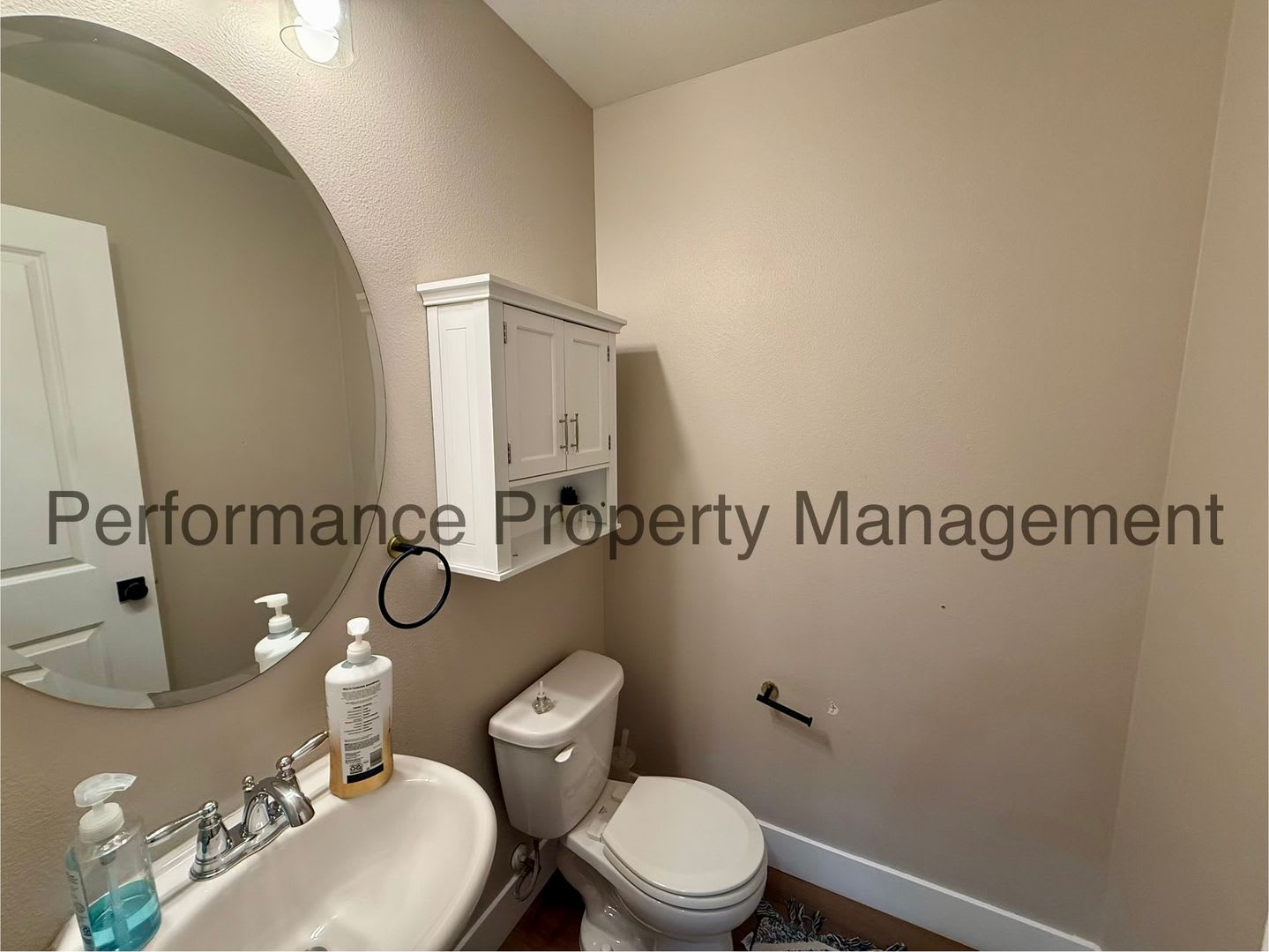 Beautiful 2 Storty 4 Bed/3.5 Bath Home w/ RBP & Deposit Alternative Option – photo 5