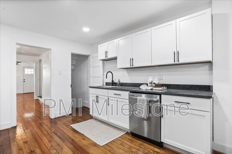 16 Woods Lane – photo 5
