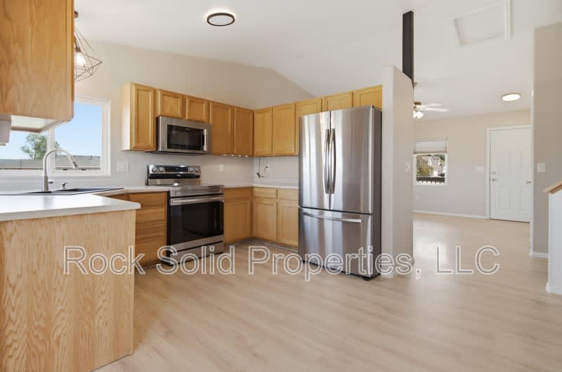 4804 Saddleback Drive – photo 5