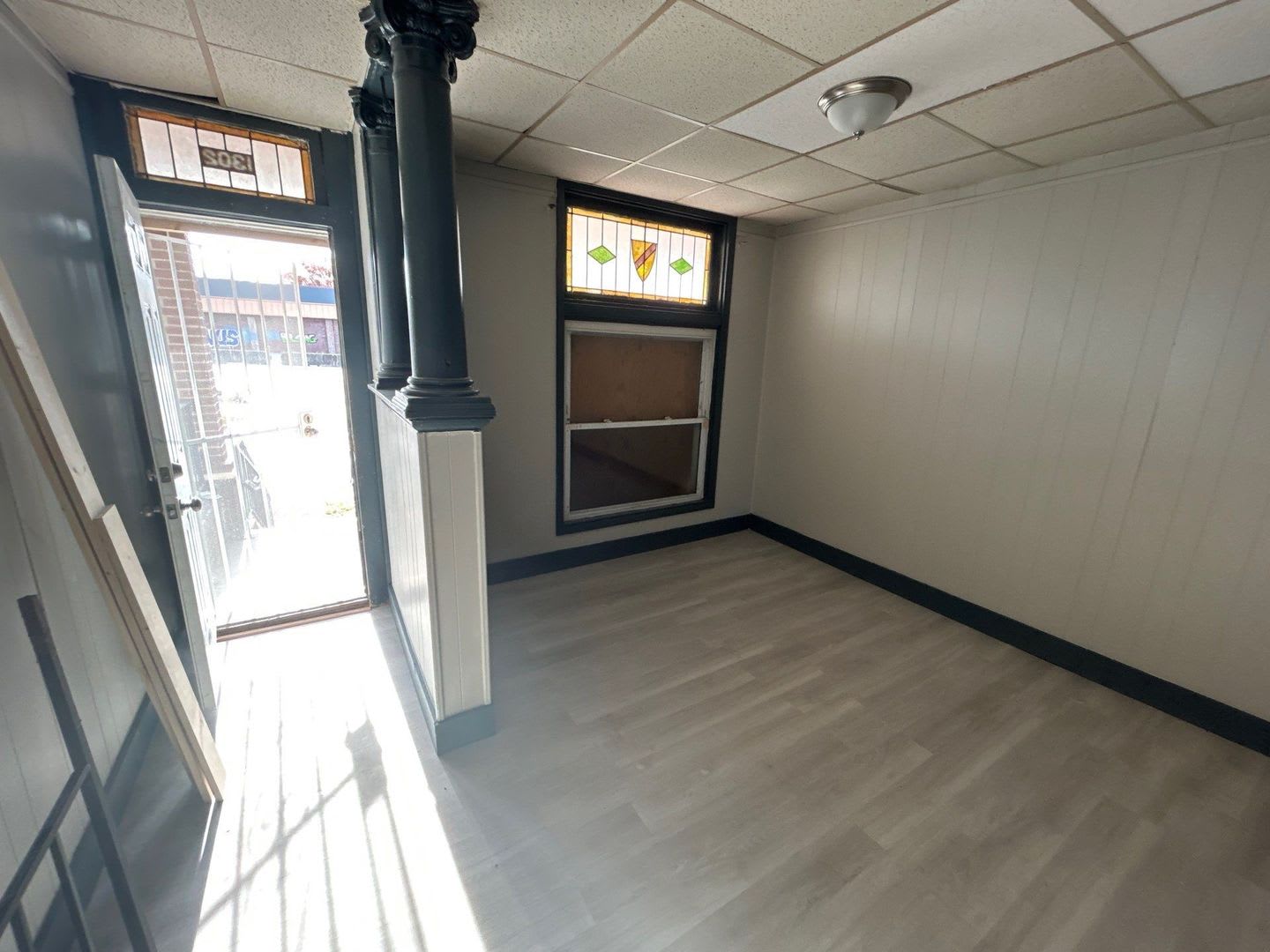 1302 Bonaparte Avenue – photo 5