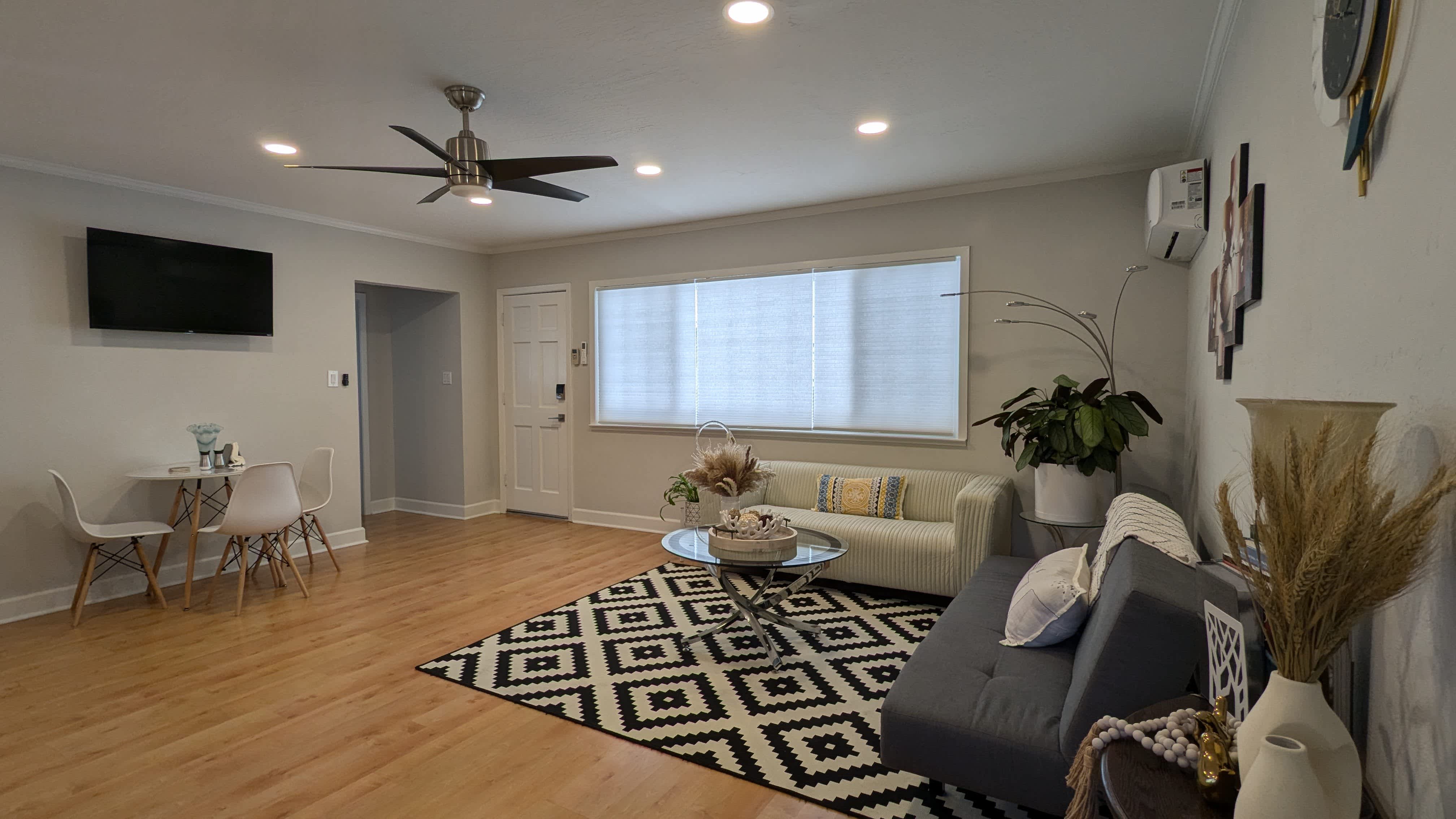 2140 Gerber Ave – photo 5