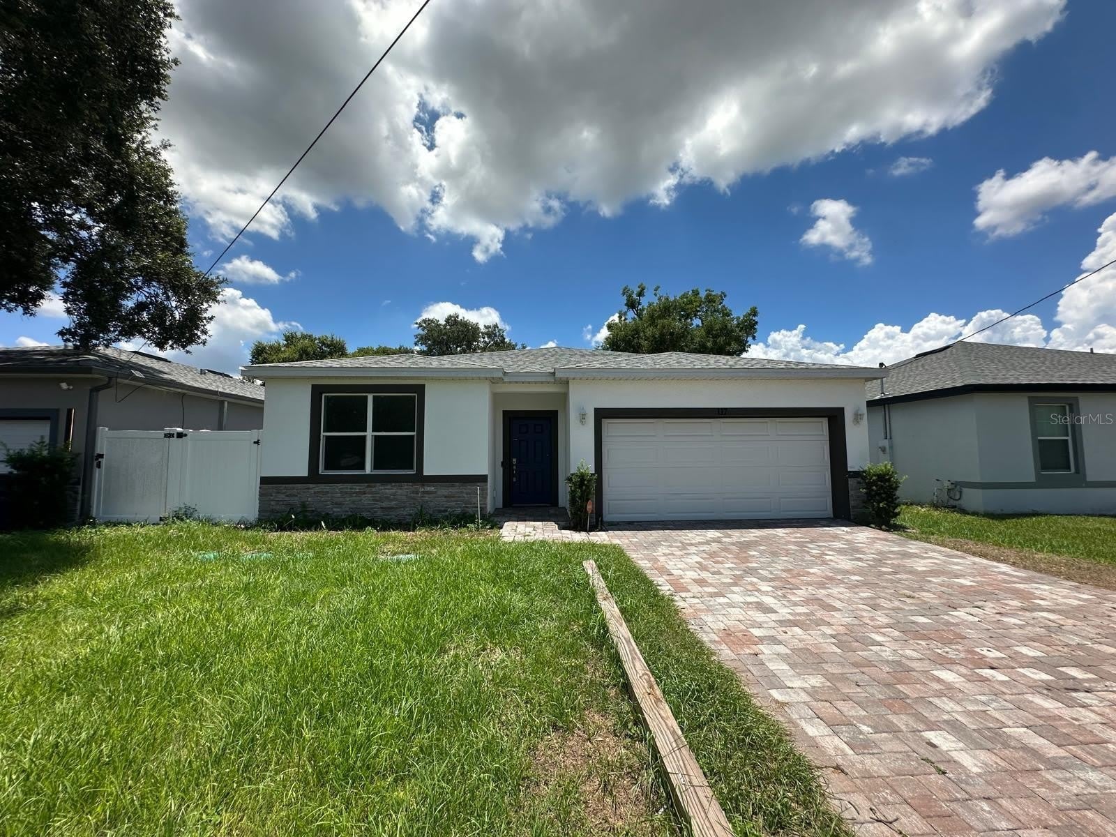 117 W MURPHY Street – photo 1