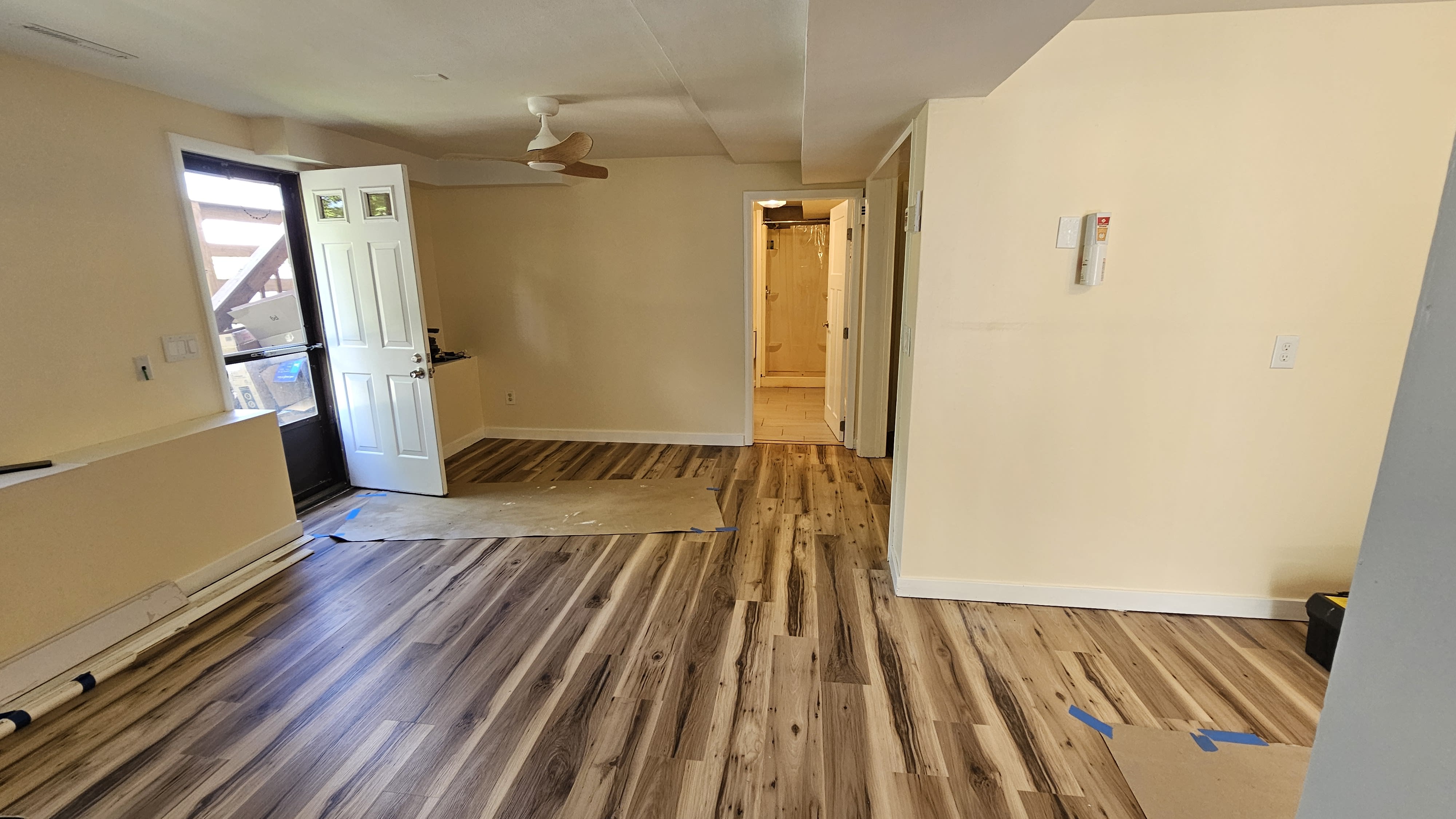 886 Howe Ave – photo 2