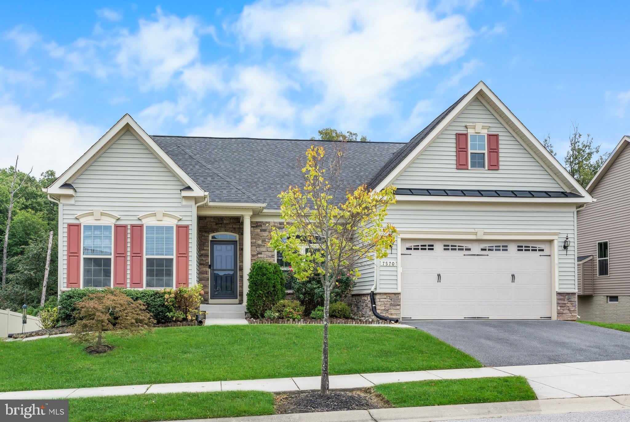 7570 ARUNDEL WOODS Drive – photo 1