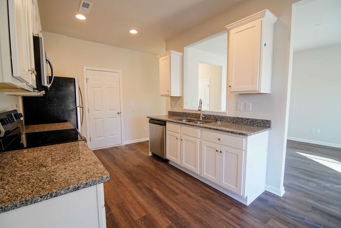 723 Lackey Street – photo 3