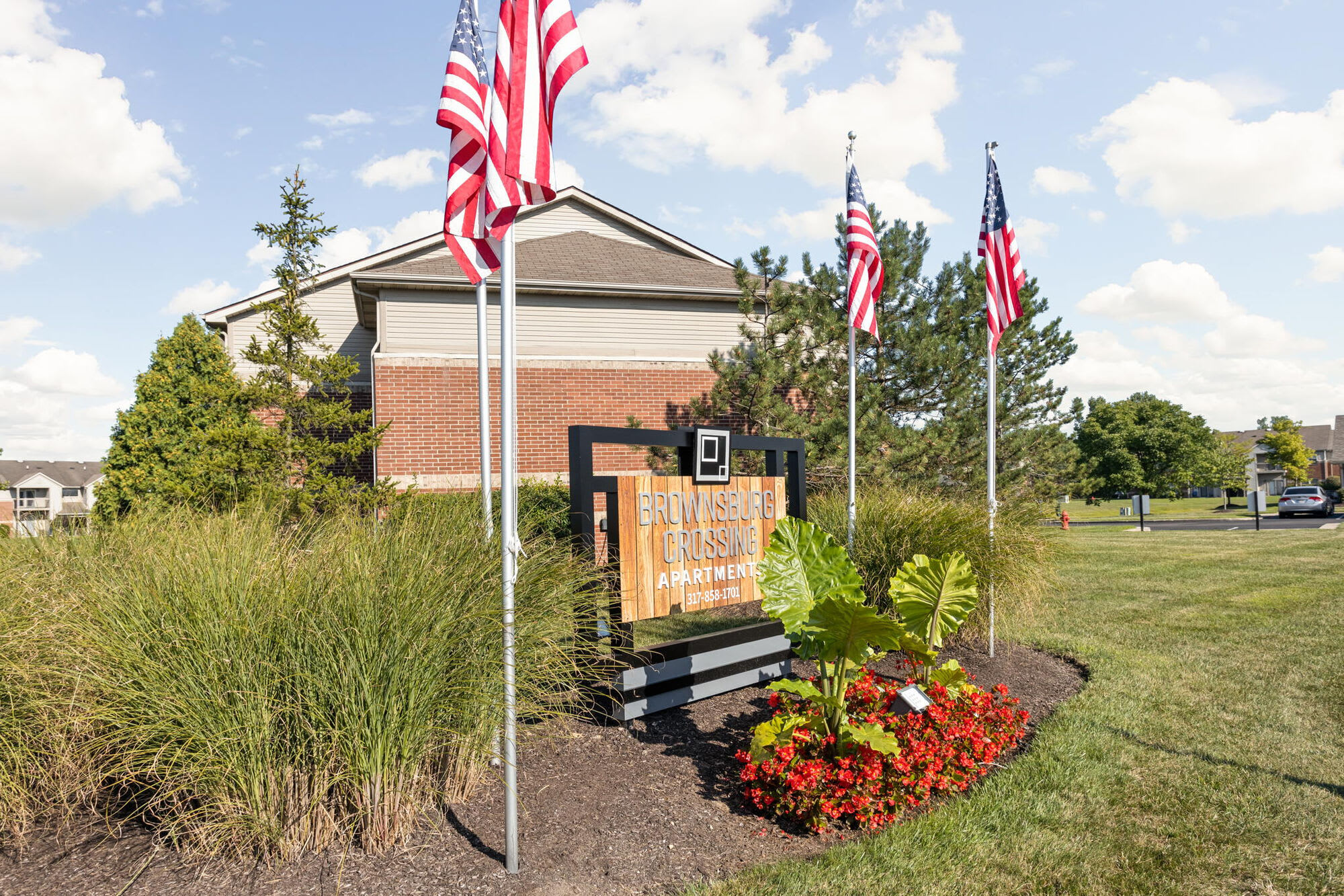 Brownsburg Crossing Apartments – photo 1