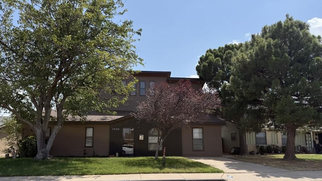 1840 E 49Th St – photo 1