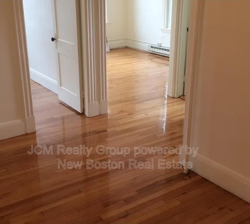 203 Lewis St – photo 3