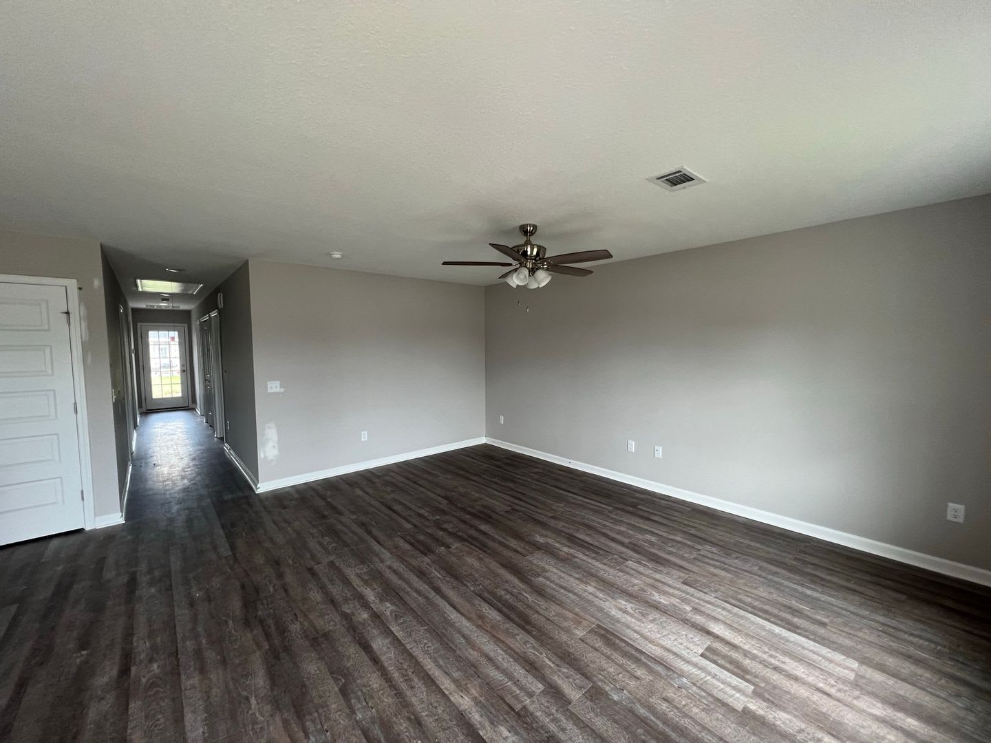 7054 White Pine Avenue – photo 3