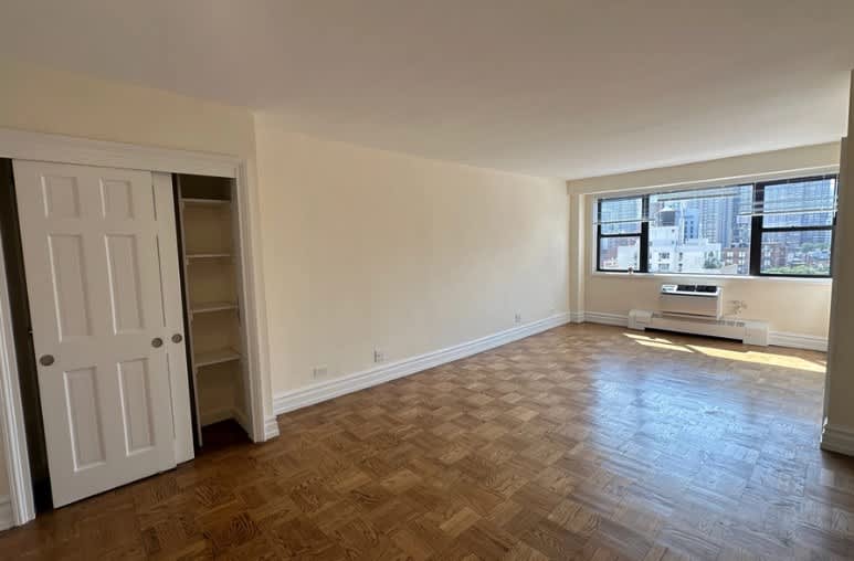 416 E 79Th St – photo 2