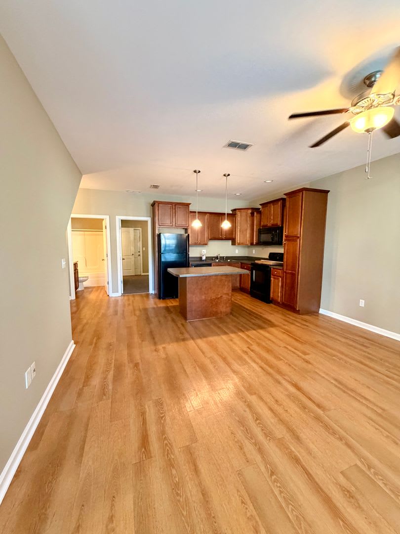 Modern 3/3 Condo – photo 1