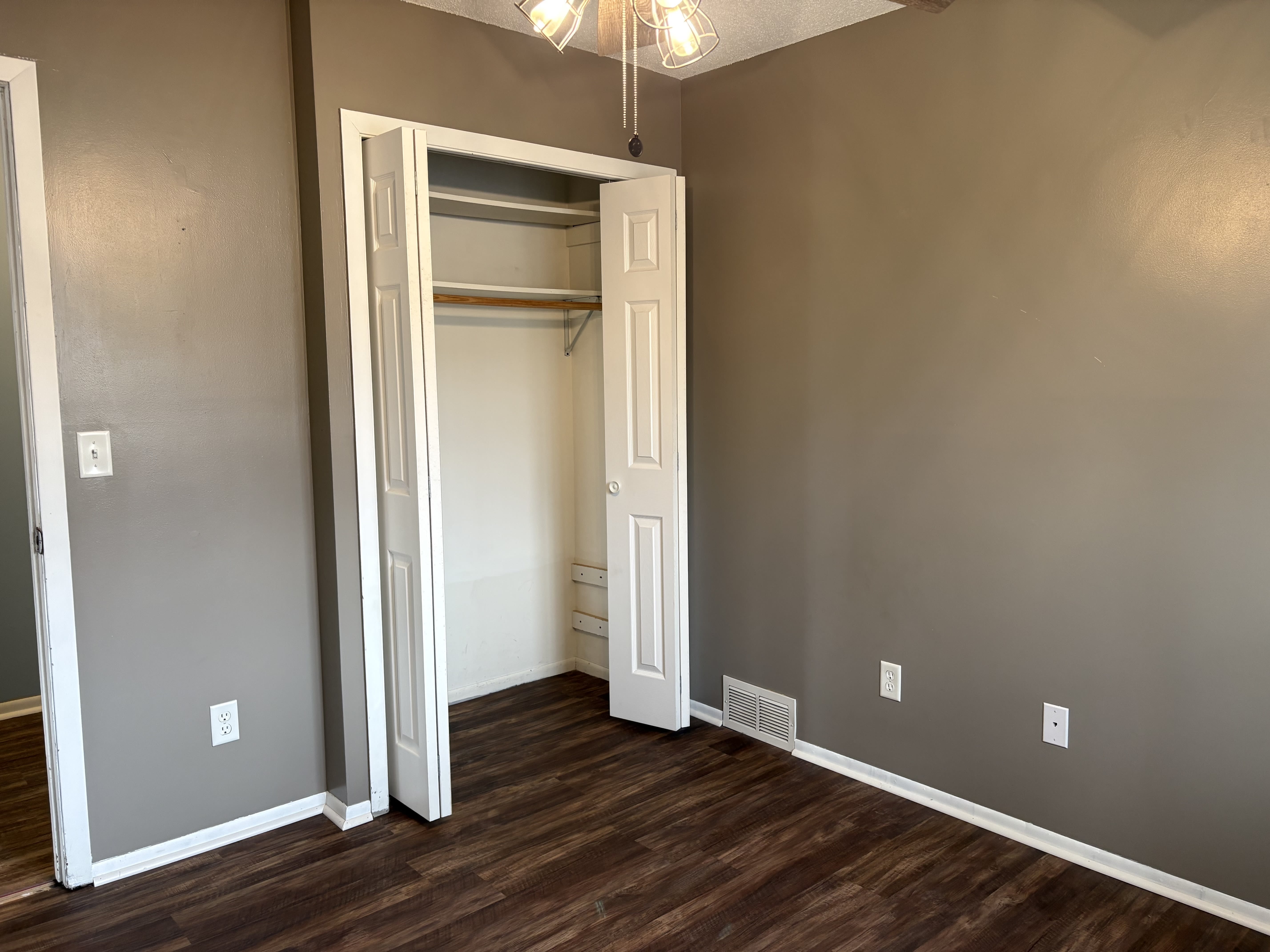 3622 Garden Blvd N – photo 2