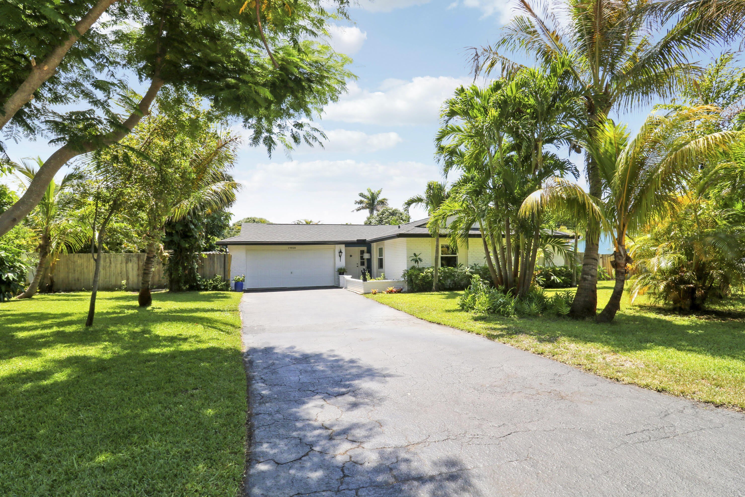 19928 Jasmine Drive – photo 1