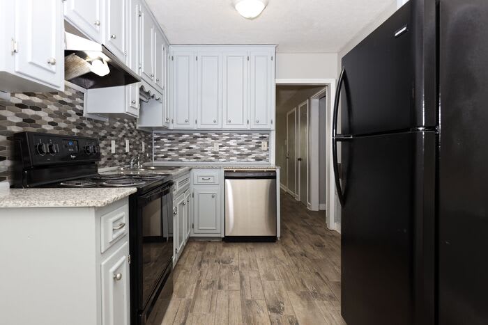 3591 Robert E Lee Drive – photo 4