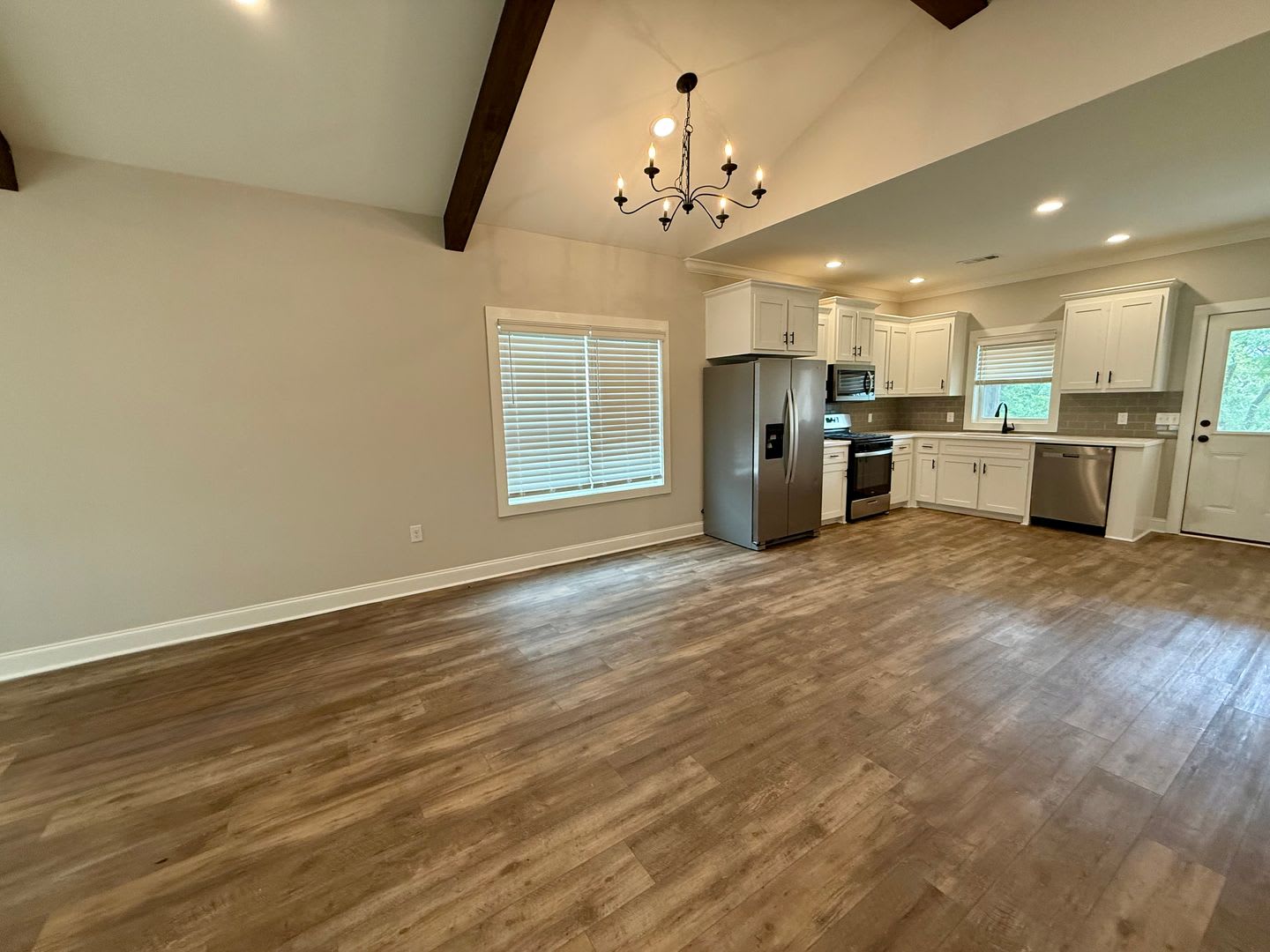 330 Orion St. – photo 3