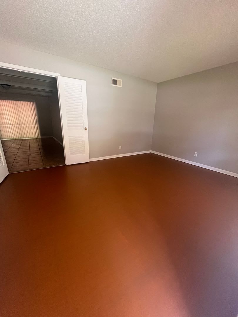 Great Property In Quite Neighborhood – photo 2