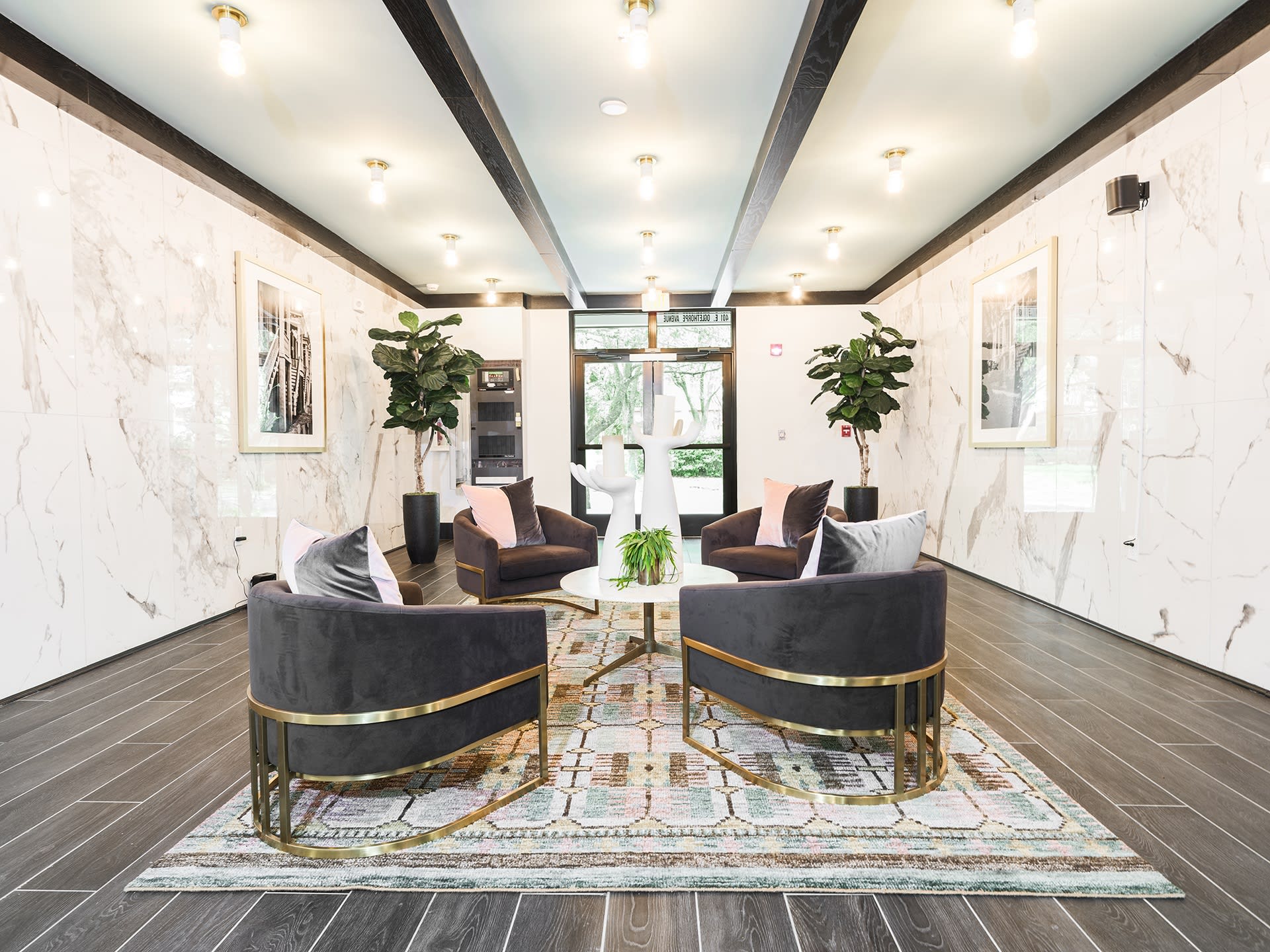 Capital Collective Luxury Apartments – photo 2