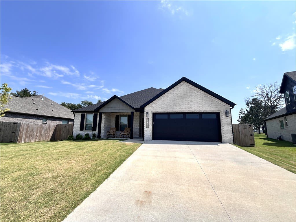 2061 Larry Lane – photo 3