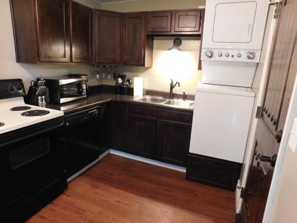 726 14th St – photo 3