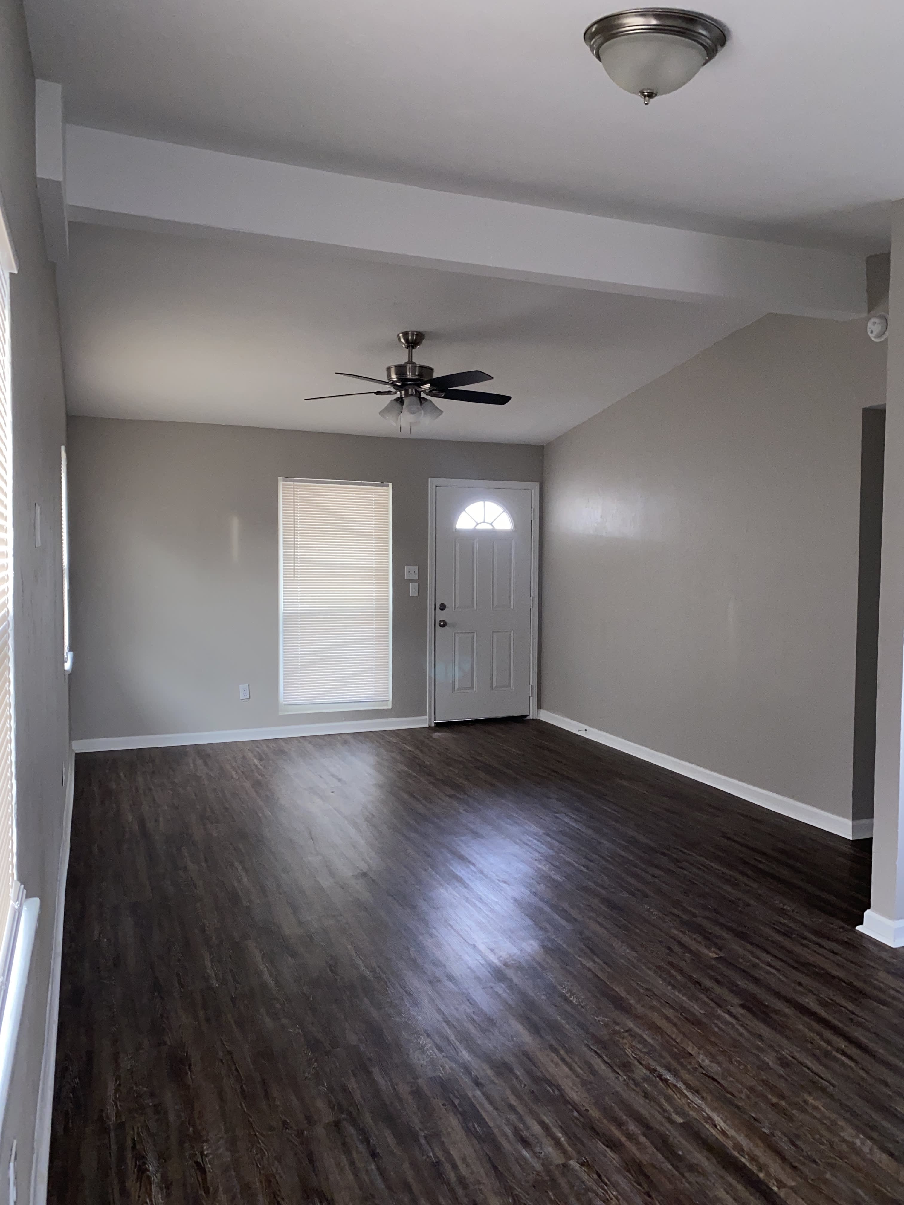 504 NW 92nd St – photo 3