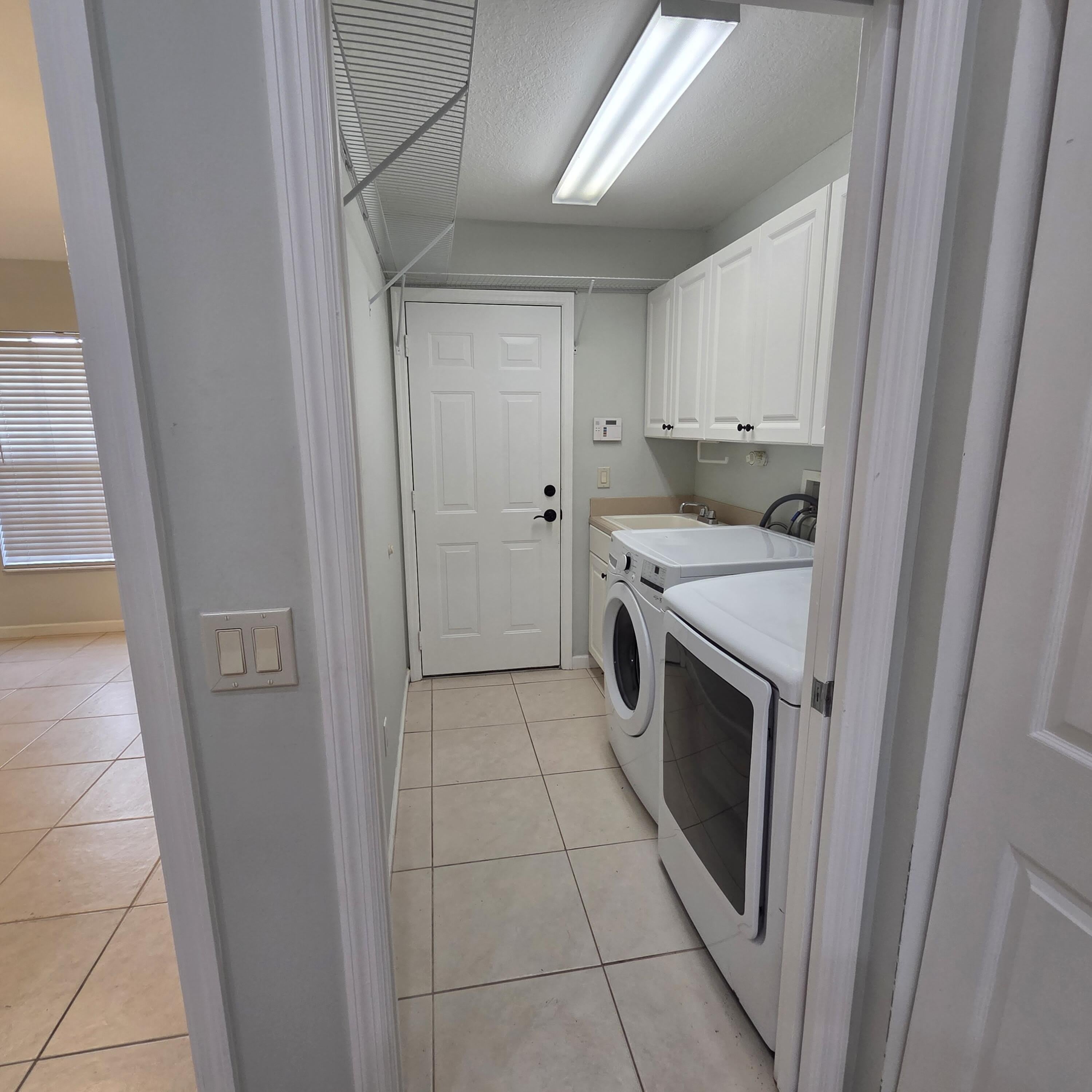 981 SW McCracken Avenue – photo 3