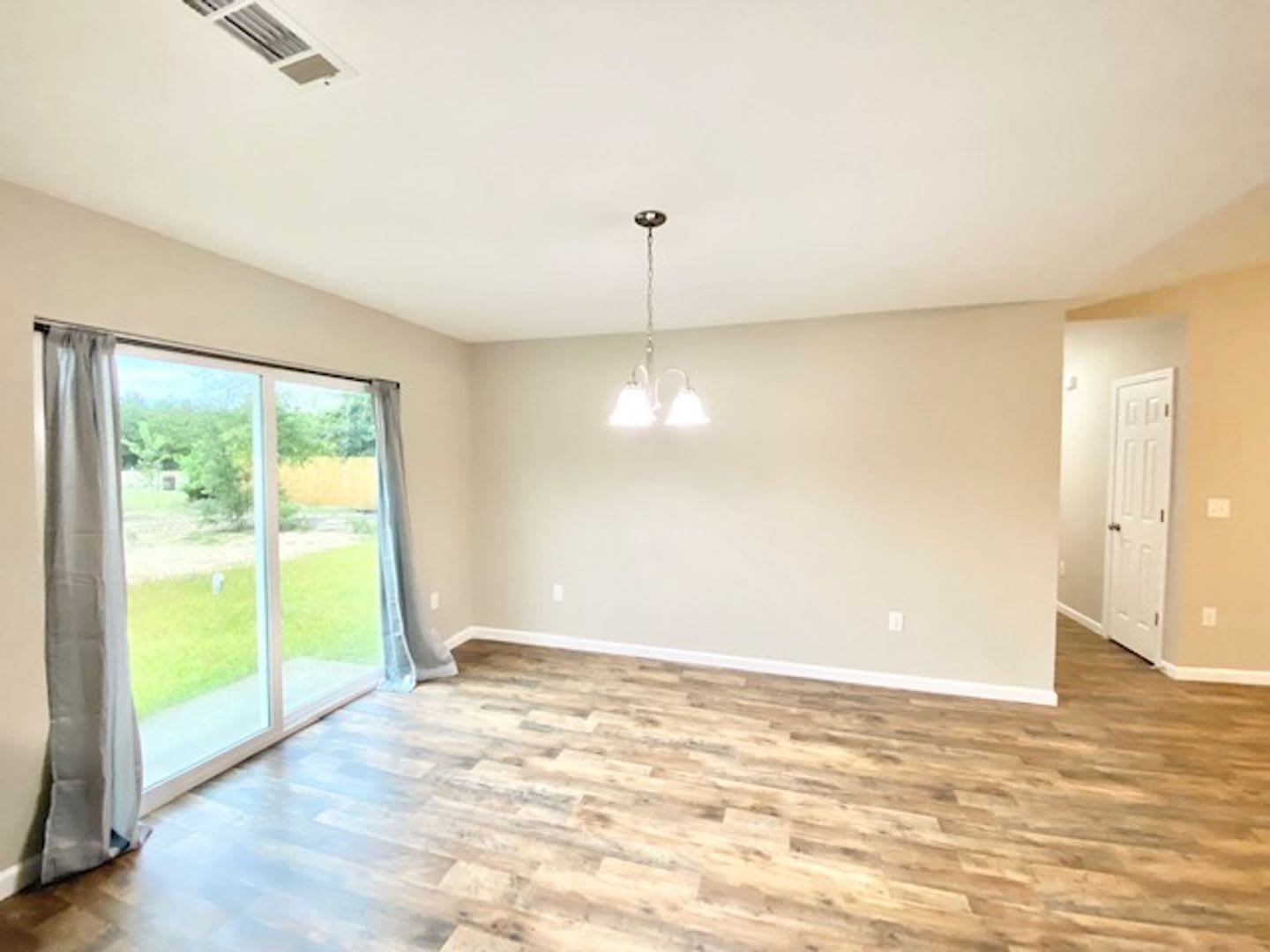 331 Passion Flower Street Defuniak Springs, FL 32434 – photo 2